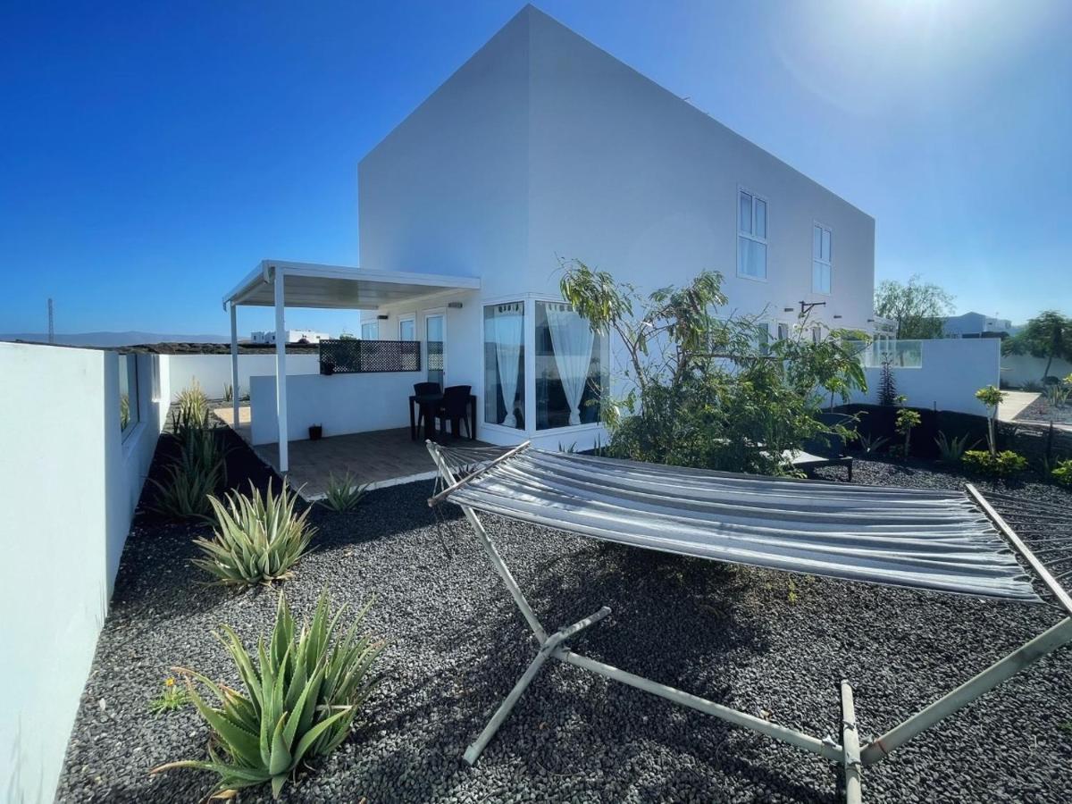 Azur Arts Lanzarote Lofts Apartment Tinajo Bagian luar foto