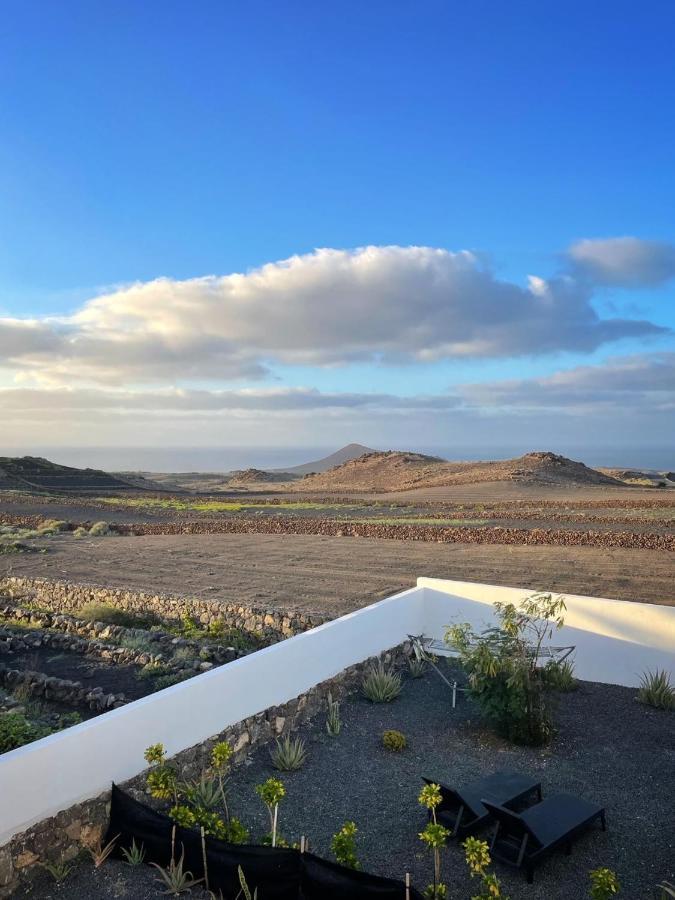 Azur Arts Lanzarote Lofts Apartment Tinajo Bagian luar foto