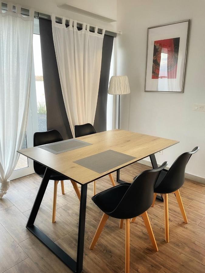 Azur Arts Lanzarote Lofts Apartment Tinajo Bagian luar foto