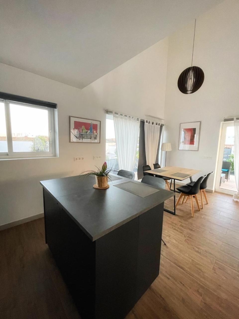 Azur Arts Lanzarote Lofts Apartment Tinajo Ruang foto